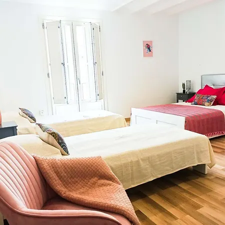 Hostel Barcelonea - By La Rambla *
